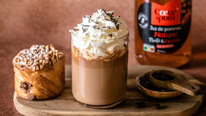 Chocolat chaud viennois au café